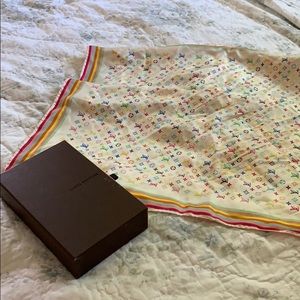 Louis Vuitton silk scarf with box